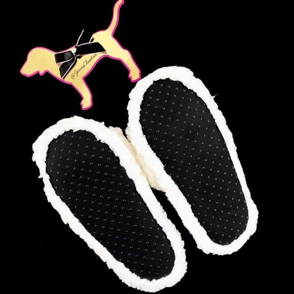 •Victoria’s Secret PINK• Sherpa slippers - Picture 2 of 2